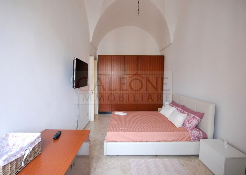 Vendita Abitazione d'epoca Lecce - Appartamento d'epoca con volte a stella  -  Primo piano  -  Due camere da letto Località Zona Leuca