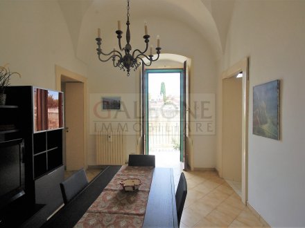 Bright and spacious first floor apartment with two bedroom vaulted ceilings.