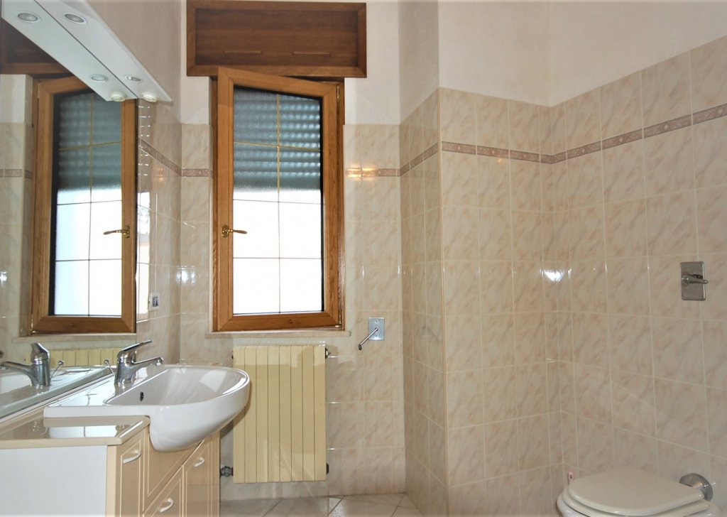 Detached house for sale  145 sqm, Sanarica, locality Centro