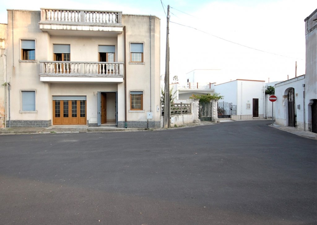 Abitazione indipendente in vendita  145 m², Sanarica, località Centro
