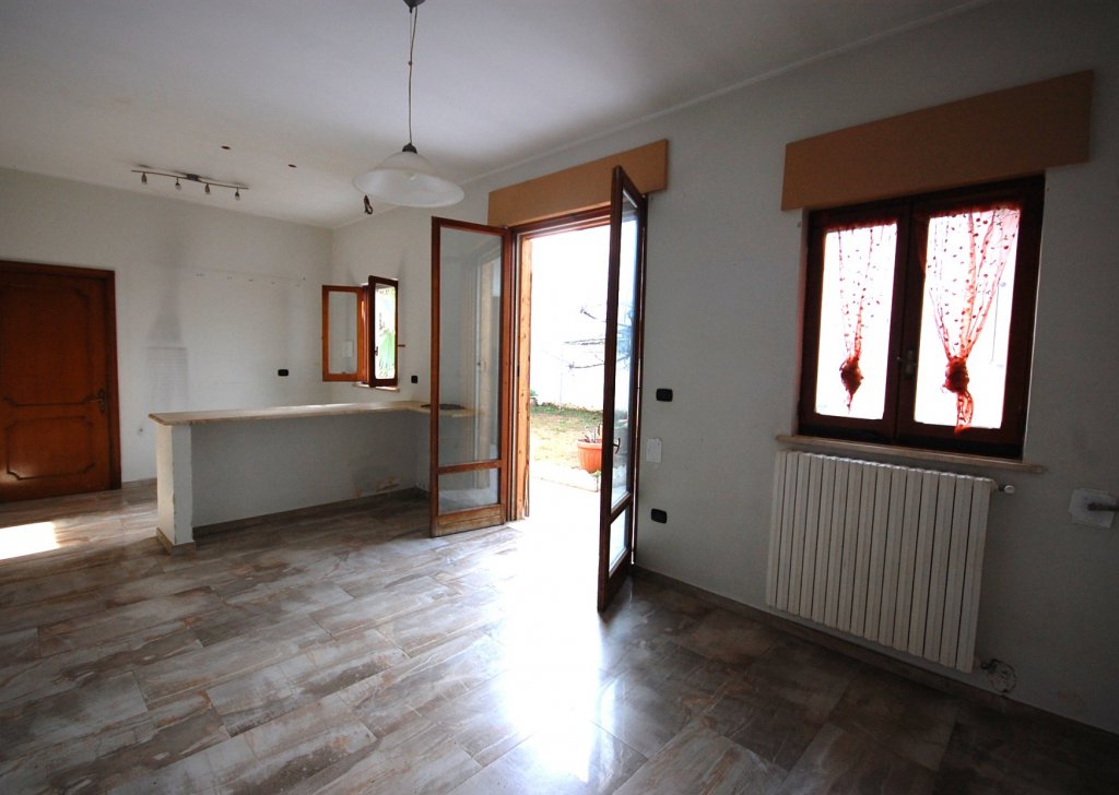 Detached house for sale , Carmiano, locality Town centre