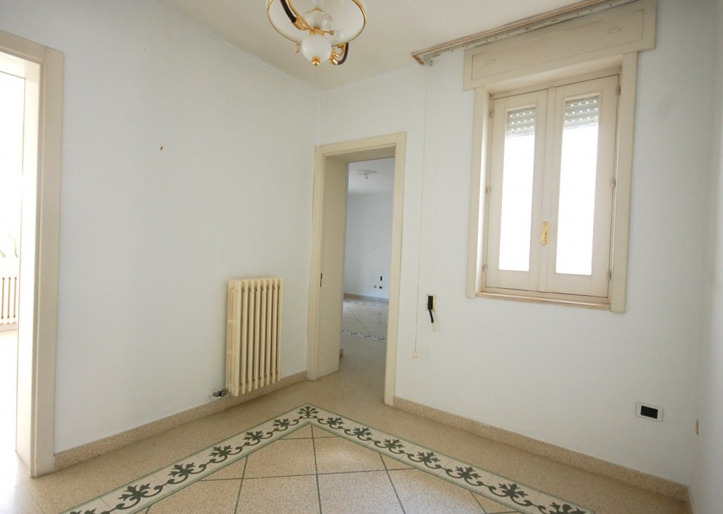 Apartment for sale , Novoli, locality semi-center