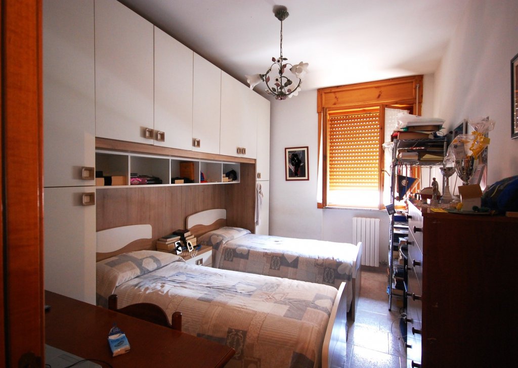 Sale Apartment Lecce - Lecce (Le) - Salento, Italy - Apartment on the 1st floor with balcony and garage. Locality 