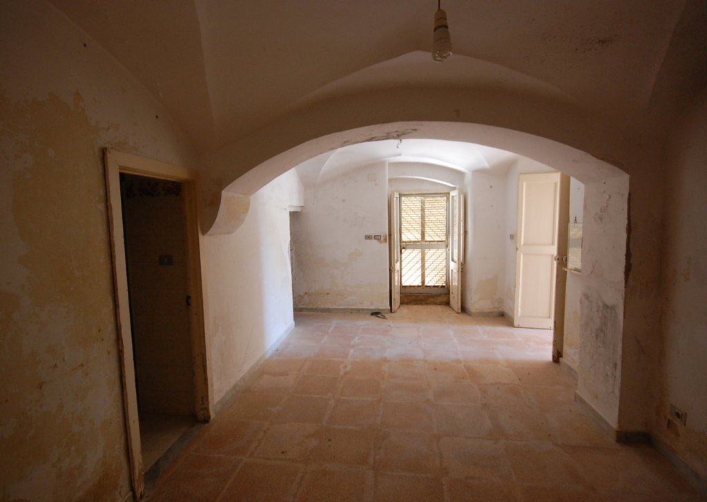 Historic freehold house for sale  via dei Condò snc, Lecce, locality Località dei Condò