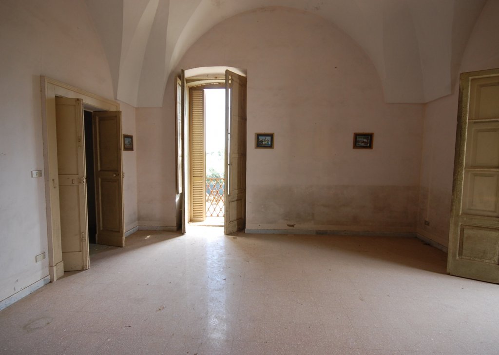 Historic freehold house for sale  via dei Condò snc, Lecce, locality Località dei Condò
