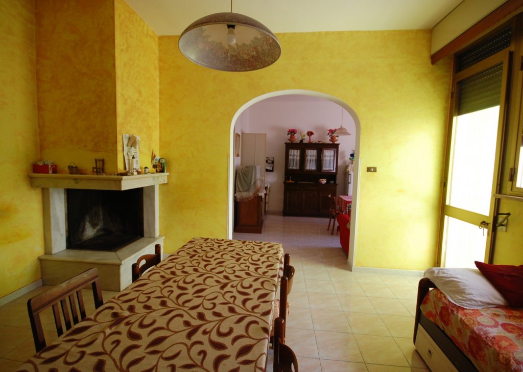 Sale villa Ugento - Ugento (LE) - Detached cottage with garden. Locality 